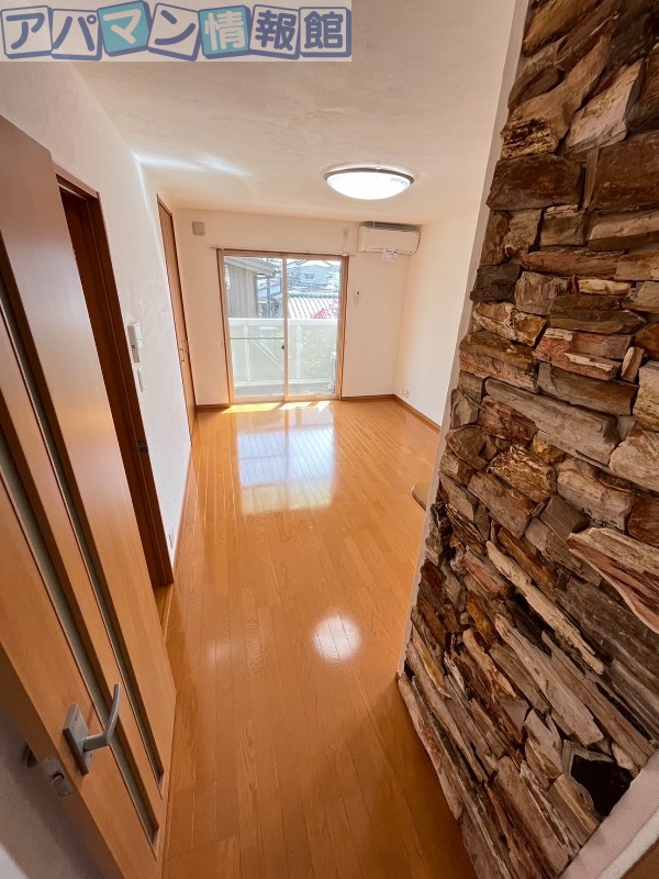 居室・リビング　※別号室のお写真になります