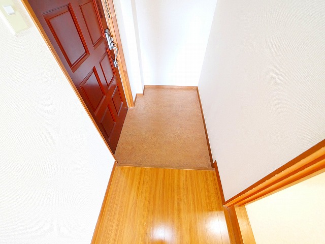 玄関　落ち着いた玄関です