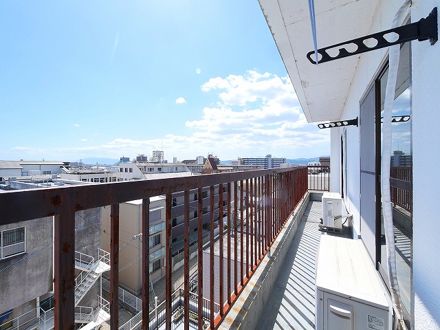 バルコニー　バルコニーがあります