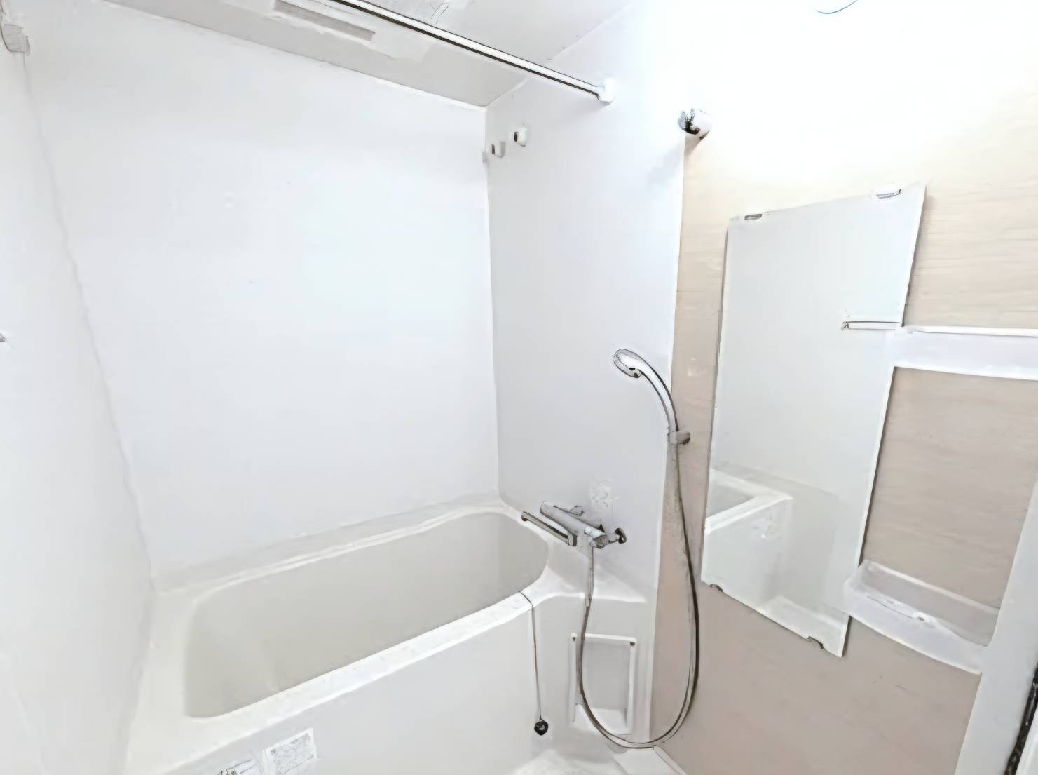 バス・シャワールーム　風呂