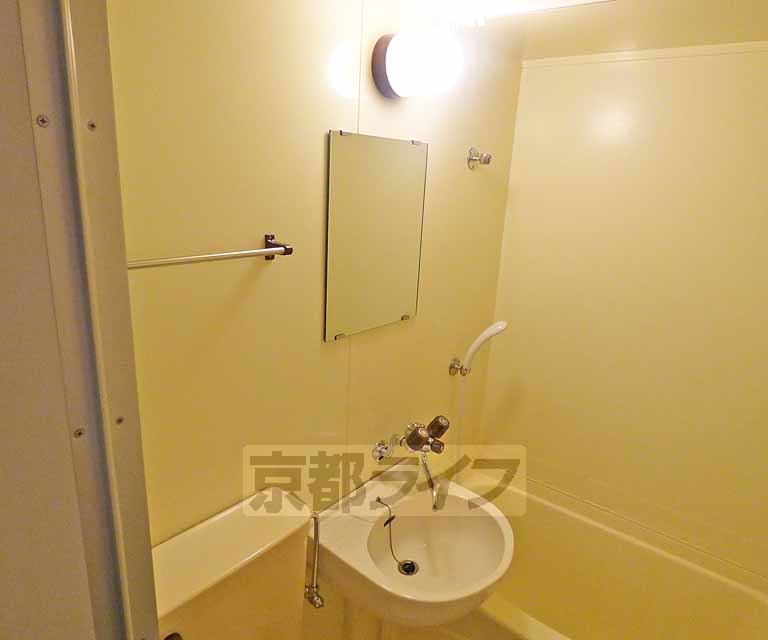 洗面設備　洗面所です。