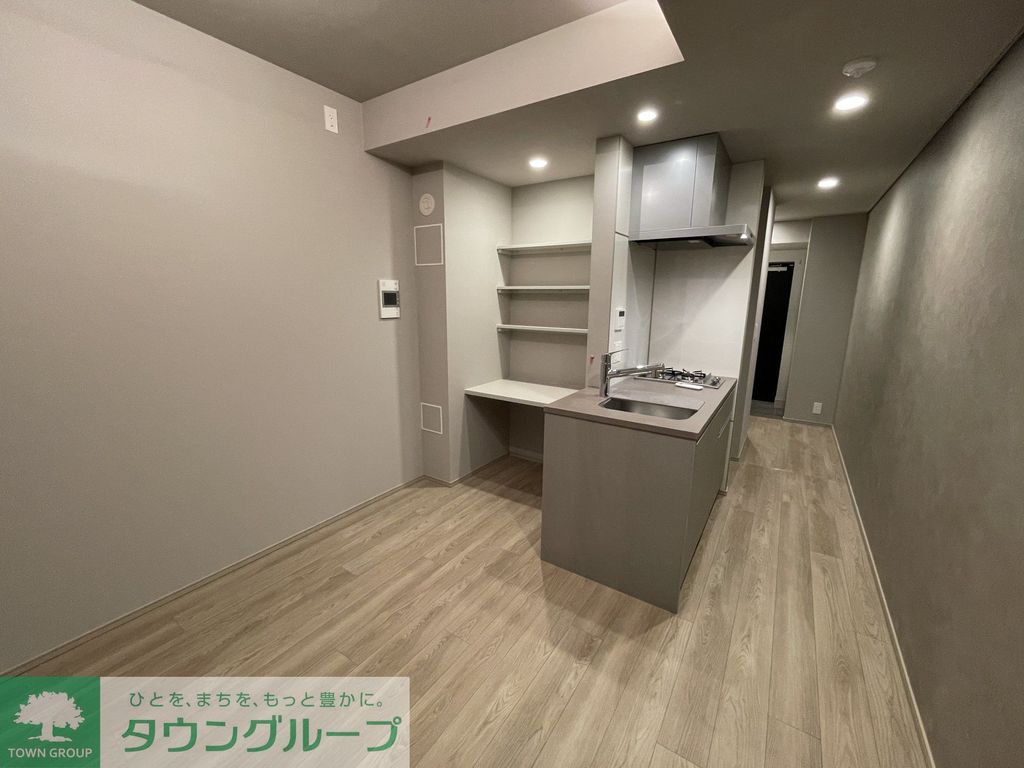 居室・リビング　玄関