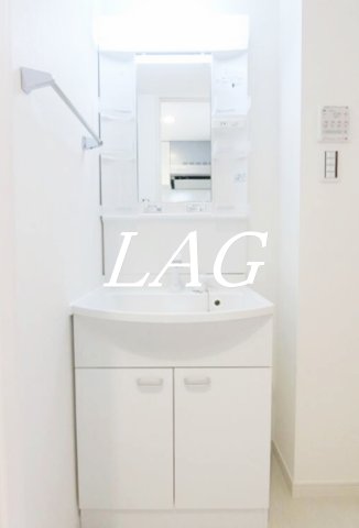 洗面設備　独立洗面台です。