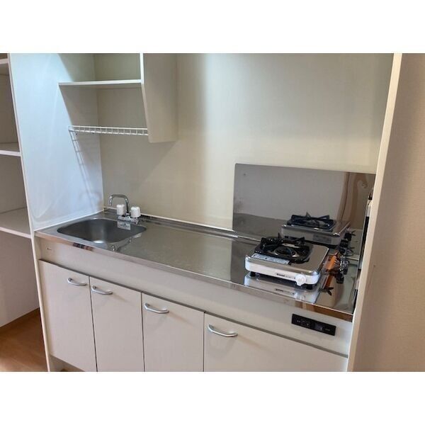 キッチン　※同系統別室の写真です