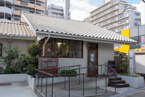 病院　飯田歯科クリニック（病院）まで128m