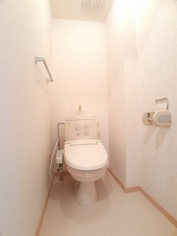 トイレ　トイレもきれいです