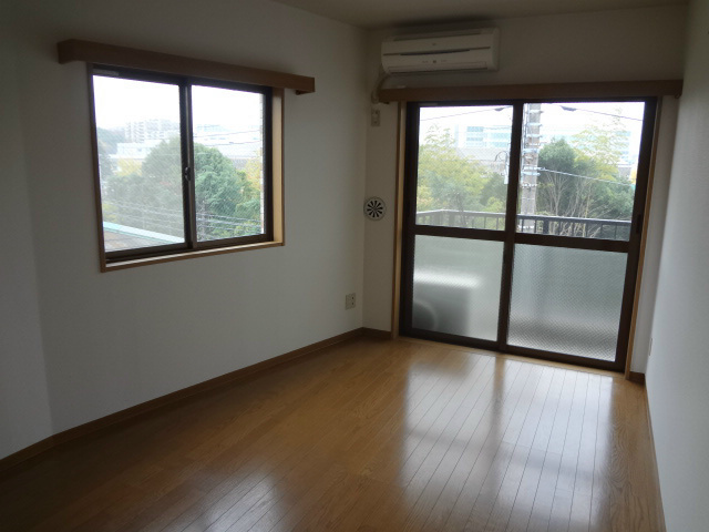 居室・リビング　別室写真