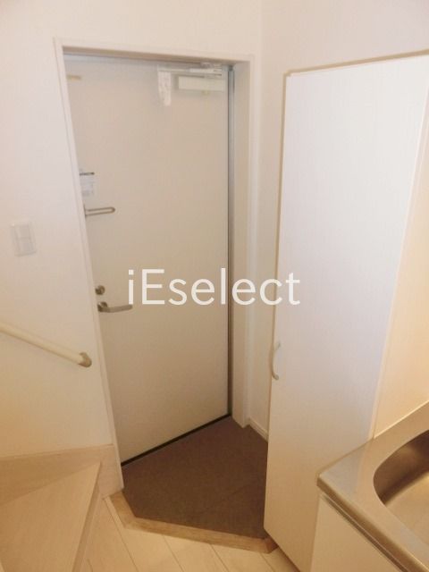 玄関　シューズボックス付きの玄関です