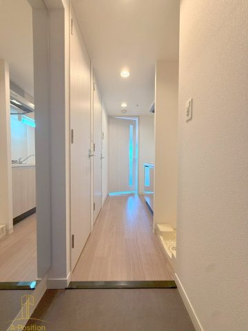 玄関　プレサンス難波フィールド