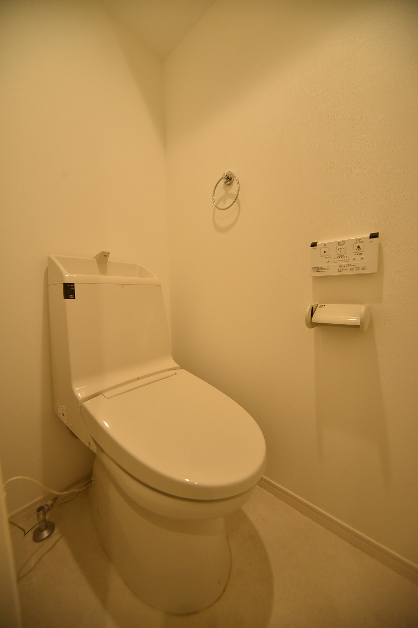 トイレ　トイレ