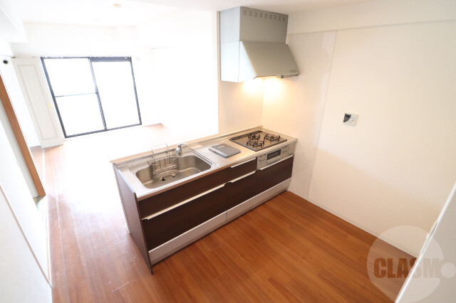 キッチン　３口グリル付きシステムキッチン