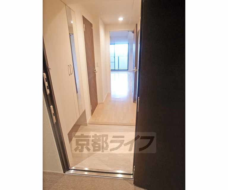 玄関　玄関からです！