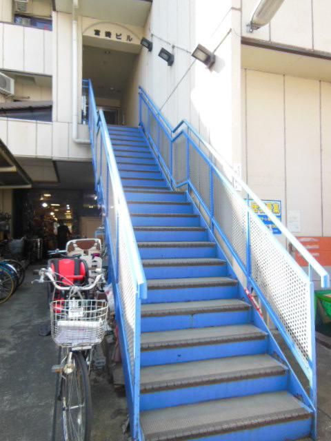 エントランス　★２階部分がエントランス★