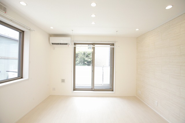 居室・リビング　内観