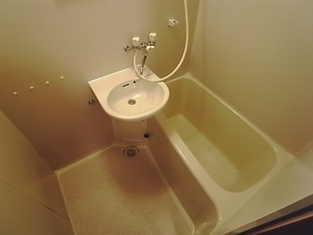 バス・シャワールーム　バスルーム