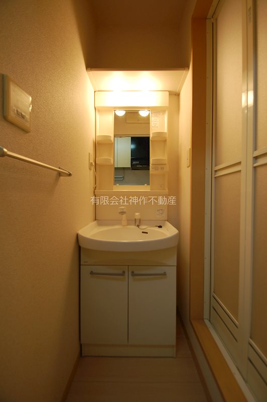 洗面設備　洗髪洗面化粧台