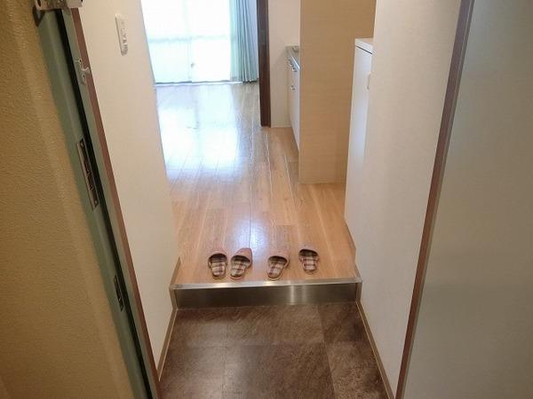 玄関　シューズボックスあり！