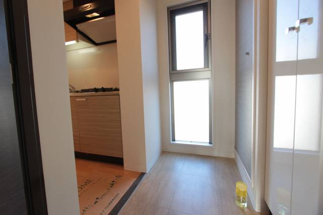 玄関　玄関も広々