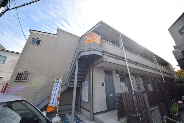 建物外観　２０１２年築！ペット飼育可！