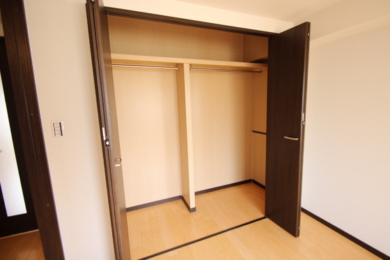 収納　※別部屋の写真です