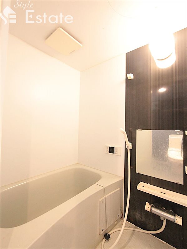 バス・シャワールーム　バスルーム