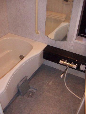 バス・シャワールーム　★★追い焚き機能付バスルーム★★