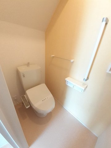 トイレ　コンパクトで使いやすいトイレです