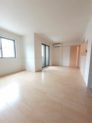 居室・リビング　おしゃれな居間です