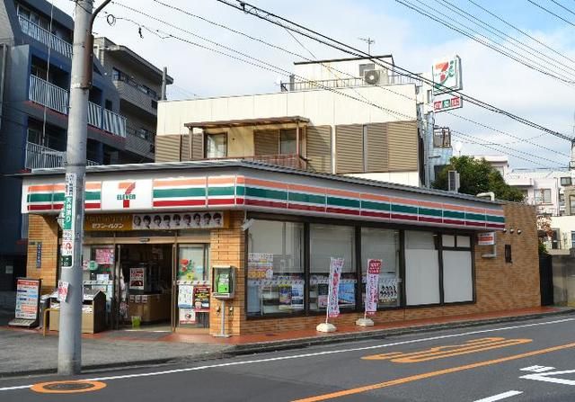コンビニ　セブンイレブン亀戸3丁目店（コンビニ）まで670m