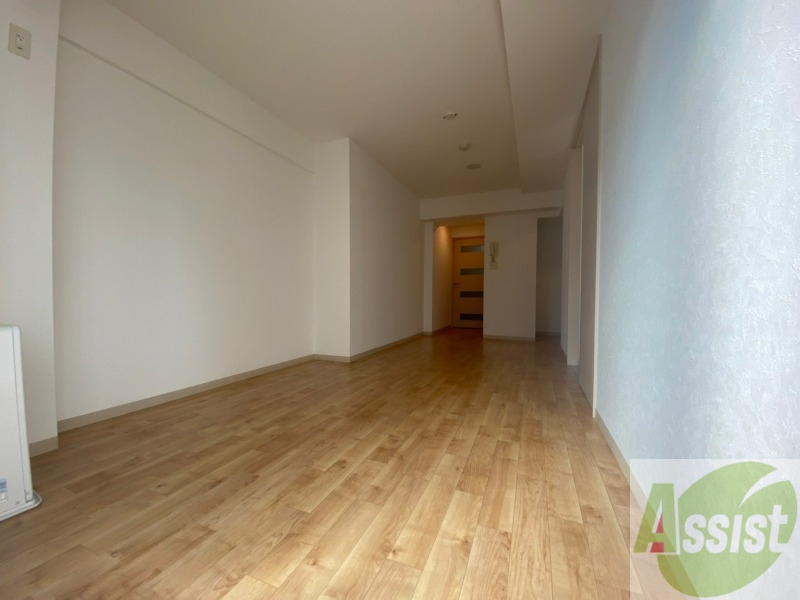 居室・リビング　広くてキレイなお部屋が広がっていて、充実した生活が送れそう。