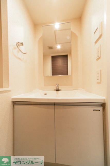 洗面設備　※写真は同タイプ住戸です。