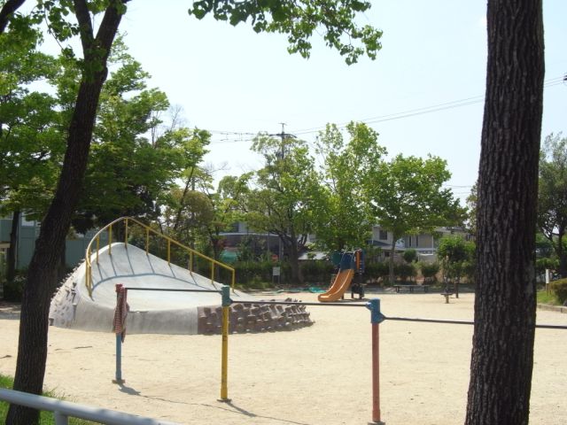 飲食店　片塚公園（飲食店）まで450m