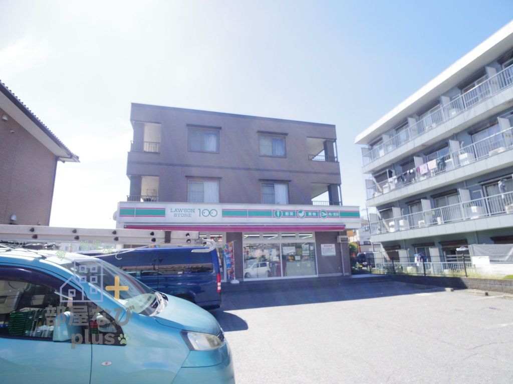 コンビニ　ローソンストア100東所沢店（コンビニ）まで550m