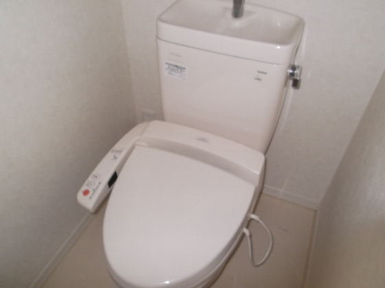 トイレ　※別部屋の写真です