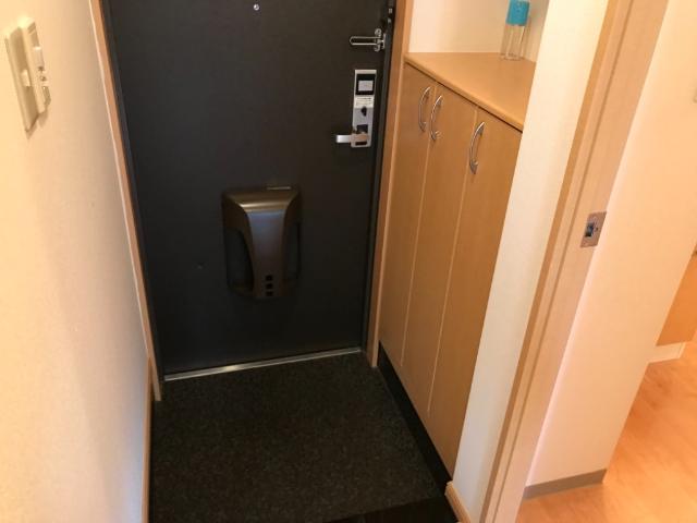 玄関　玄関
