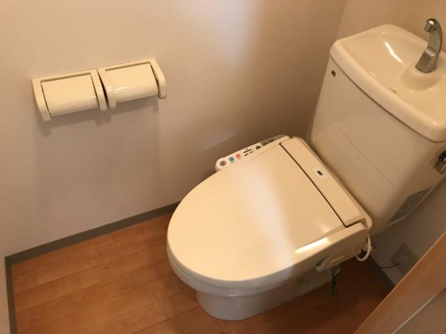 トイレ　シャワー付トイレ