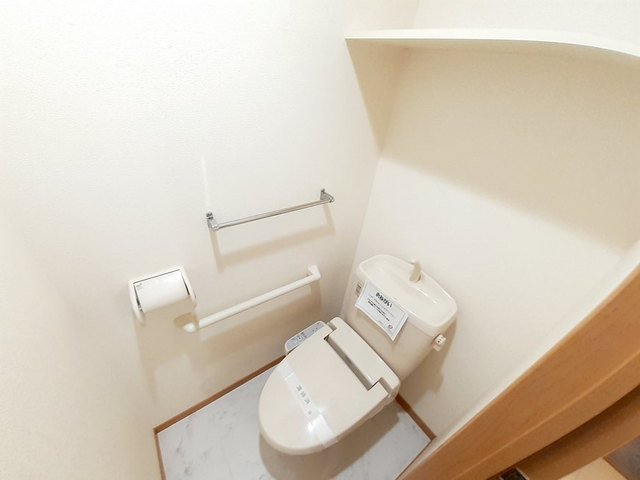 トイレ　ゆったりとした空間のトイレです