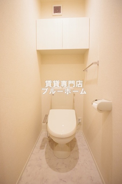 トイレ　ウォシュレット付き！