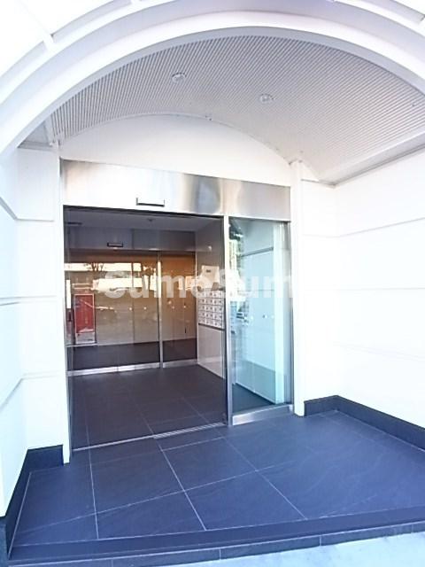 エントランス　建物の内部です