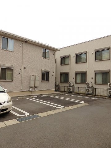駐車場　車をお持ちの方に嬉しい駐車場付きの物件です