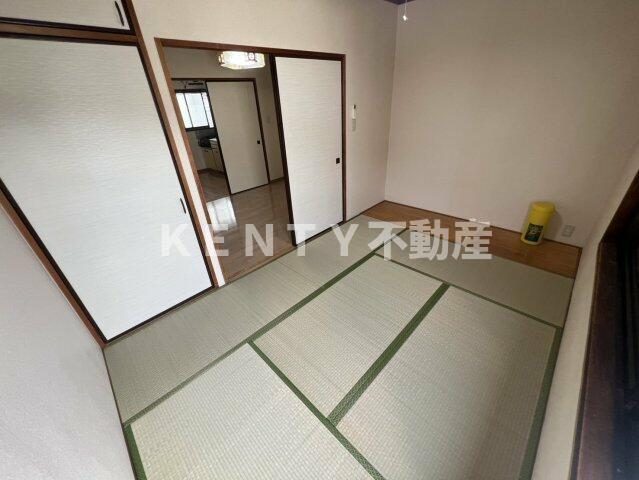 その他部屋・スペース　落ち着いて過ごせるお部屋なので、寝室にいかがでしょうか