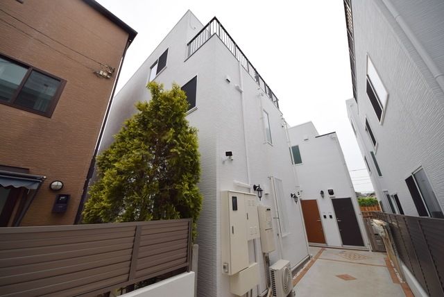 建物外観　タウンハウジング仙川店まで♪