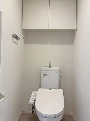 トイレ　別タイプ部屋　参考写真です