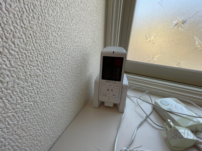 セキュリティ　ＴＶモニター付インターホンです。来客者の顔が見えるので安心！