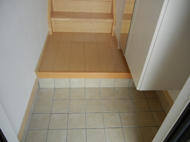 玄関　サンハイツ北六甲五番館(GoodHome)