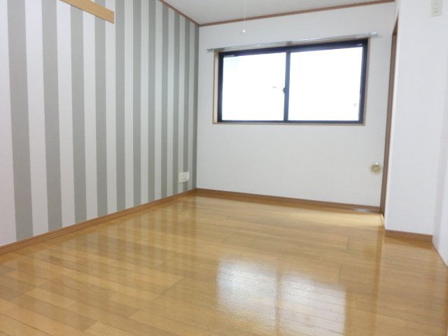 居室・リビング　※クリーニング前の写真になります。