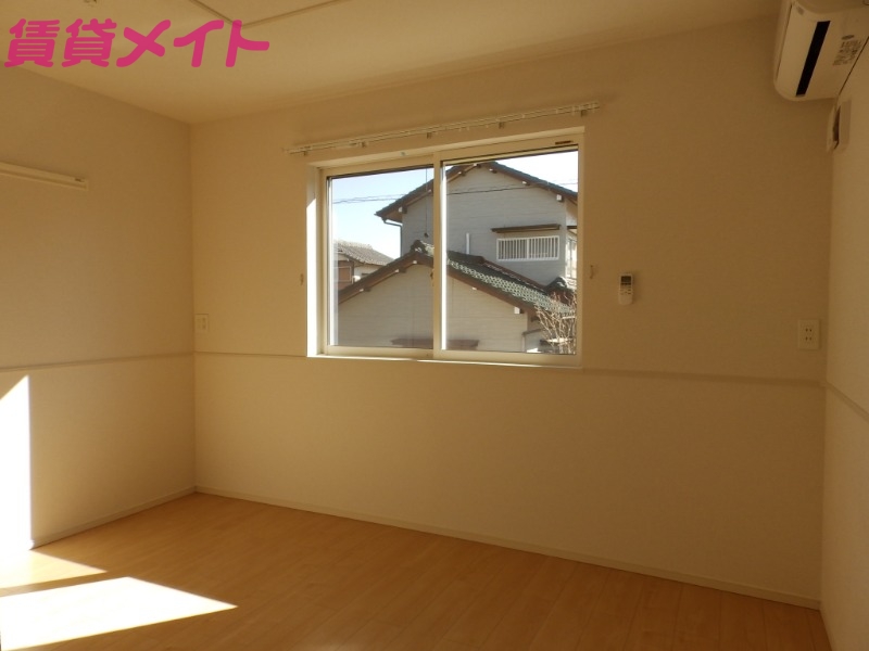 その他部屋・スペース　同タイプ部屋反転写真