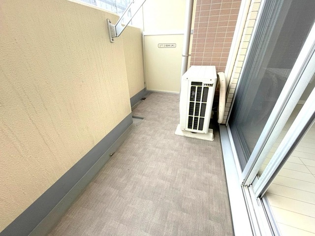 バルコニー　※別部屋の参考写真です。
