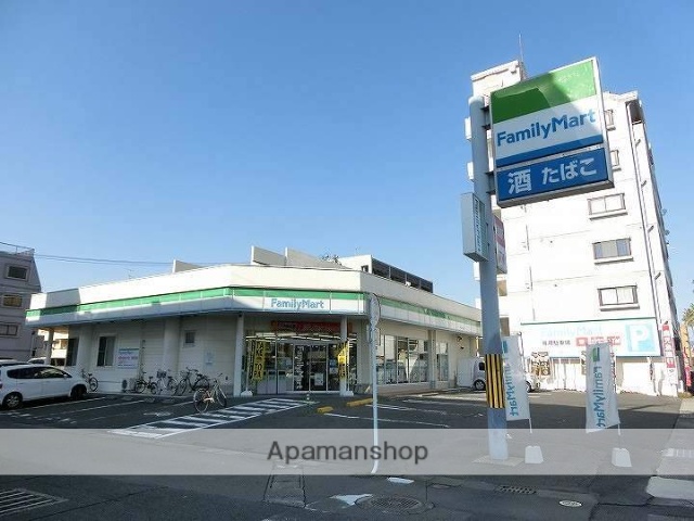 コンビニ　ファミリーマート下荒田四丁目店（コンビニ）まで168m