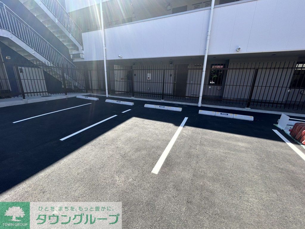 駐車場　駐車場